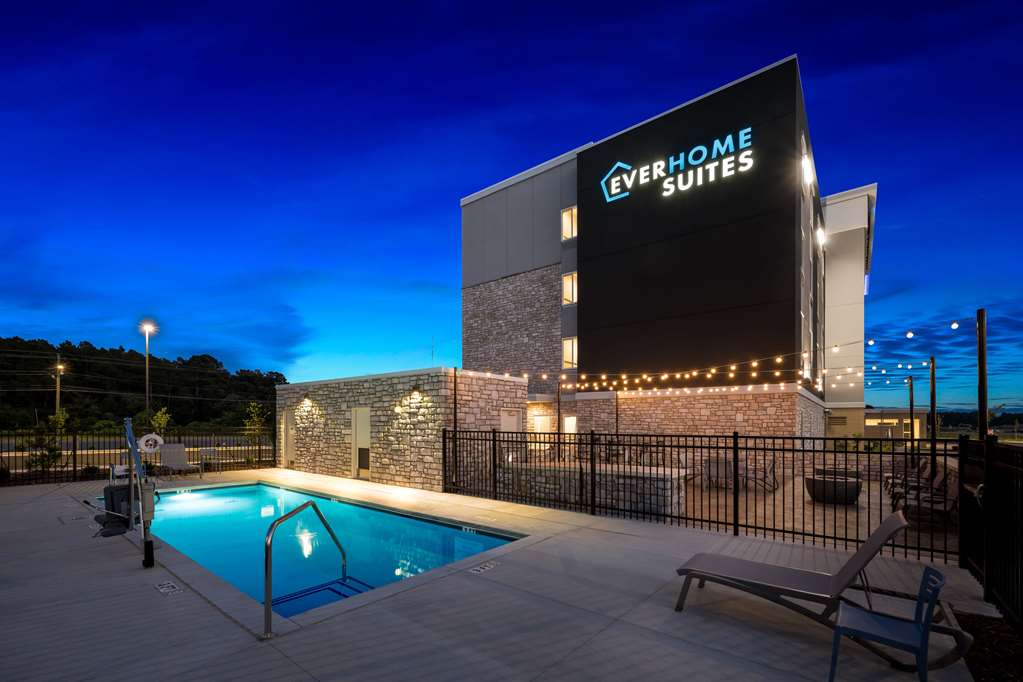 Everhome Suites Fayetteville near Fort Bragg - photo 28