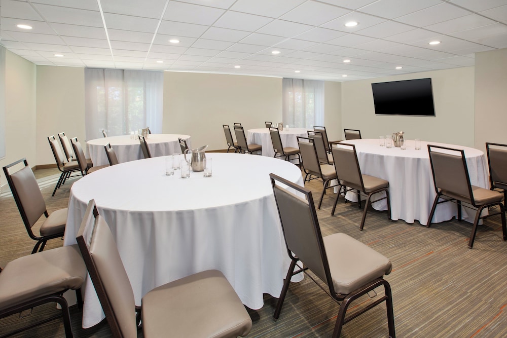 EVEN Hotel Ann Arbor S University Area by IHG - photo 36