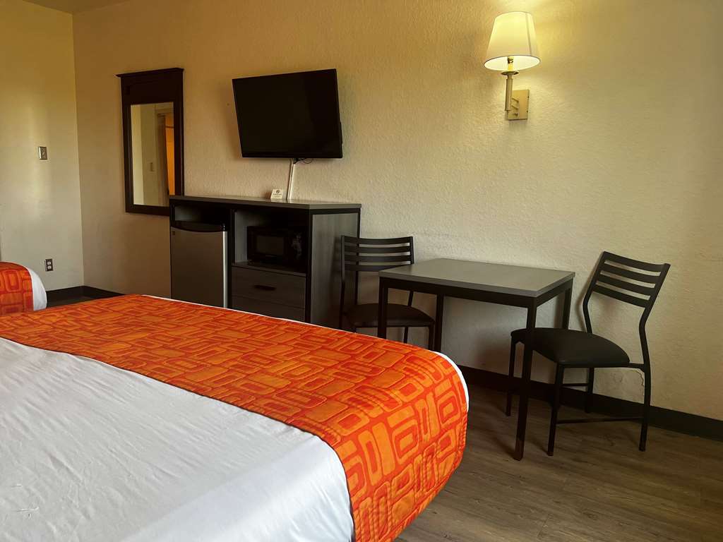 Howard Johnson by Wyndham Galveston - photo 27