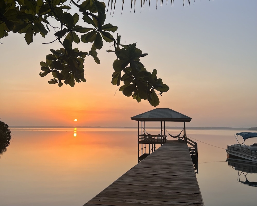 Los Olingos — 5-Star Luxury Hotel in Tela, Honduras