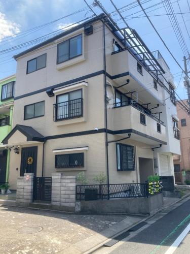 120平米 5BR House Near Ueno and Asakusa Parking 2间浴室5室1厅 FlowerTea Hotel in Tokyo, Japan