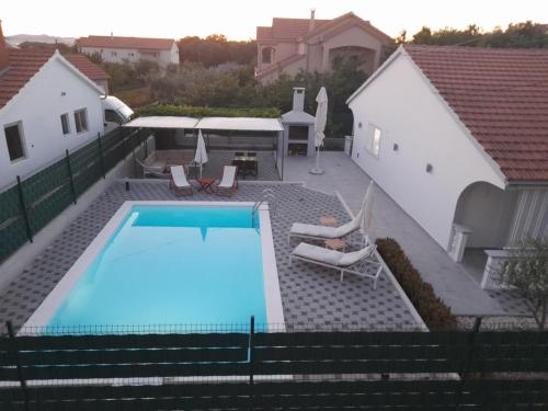 Villa Family Sukošan Zadar — 4-Star Luxury Hotel in Sukosan, Croatia