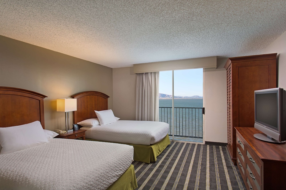 Embassy Suites by Hilton San Francisco Airport Waterfront - photo 15