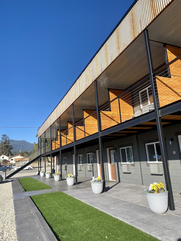 The Darmont Hotel and Suites - photo 23