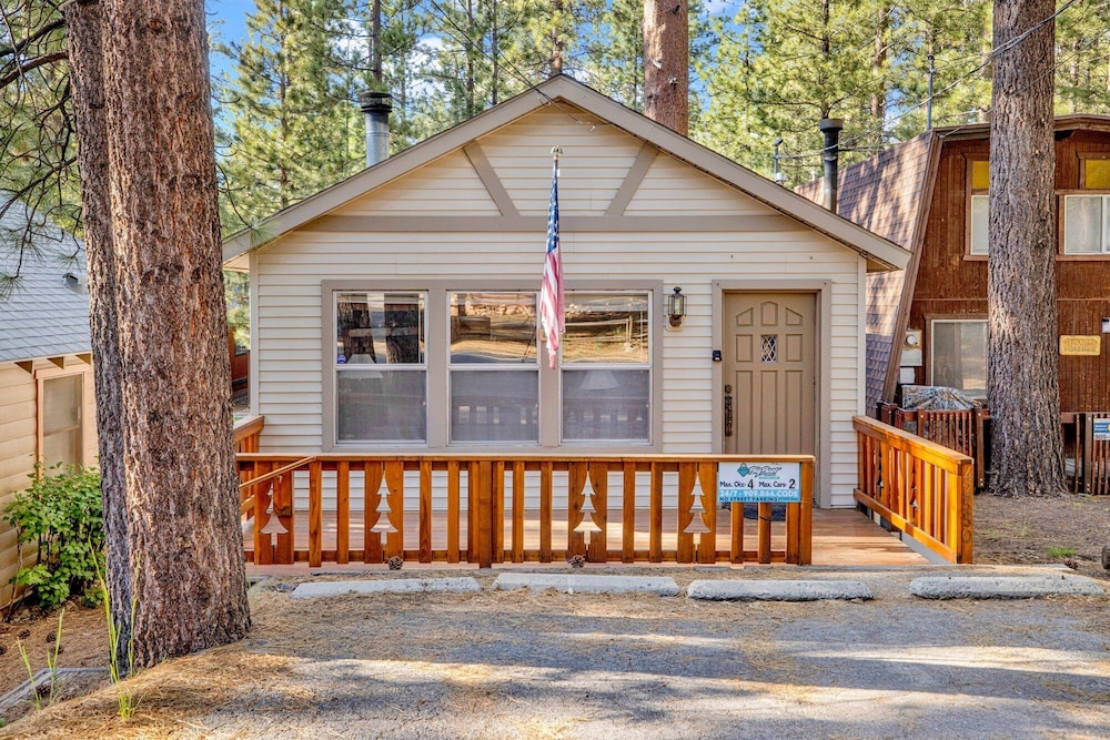 Cedar Pines #1529 in Big Bear Lake, United States