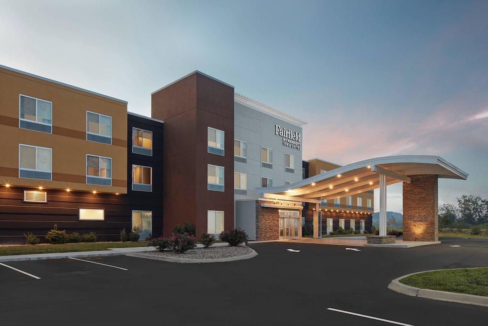 Fairfield Inn & Suites by Marriott Louisville New Albany IN in New Albany, United States