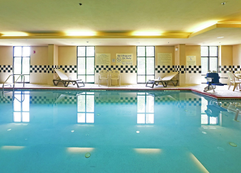 Hampton Inn North Brunswick New Brunswick - photo 24
