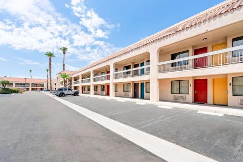 Signature Indio I 10 Coachella Valley by Sonesta - photo 3