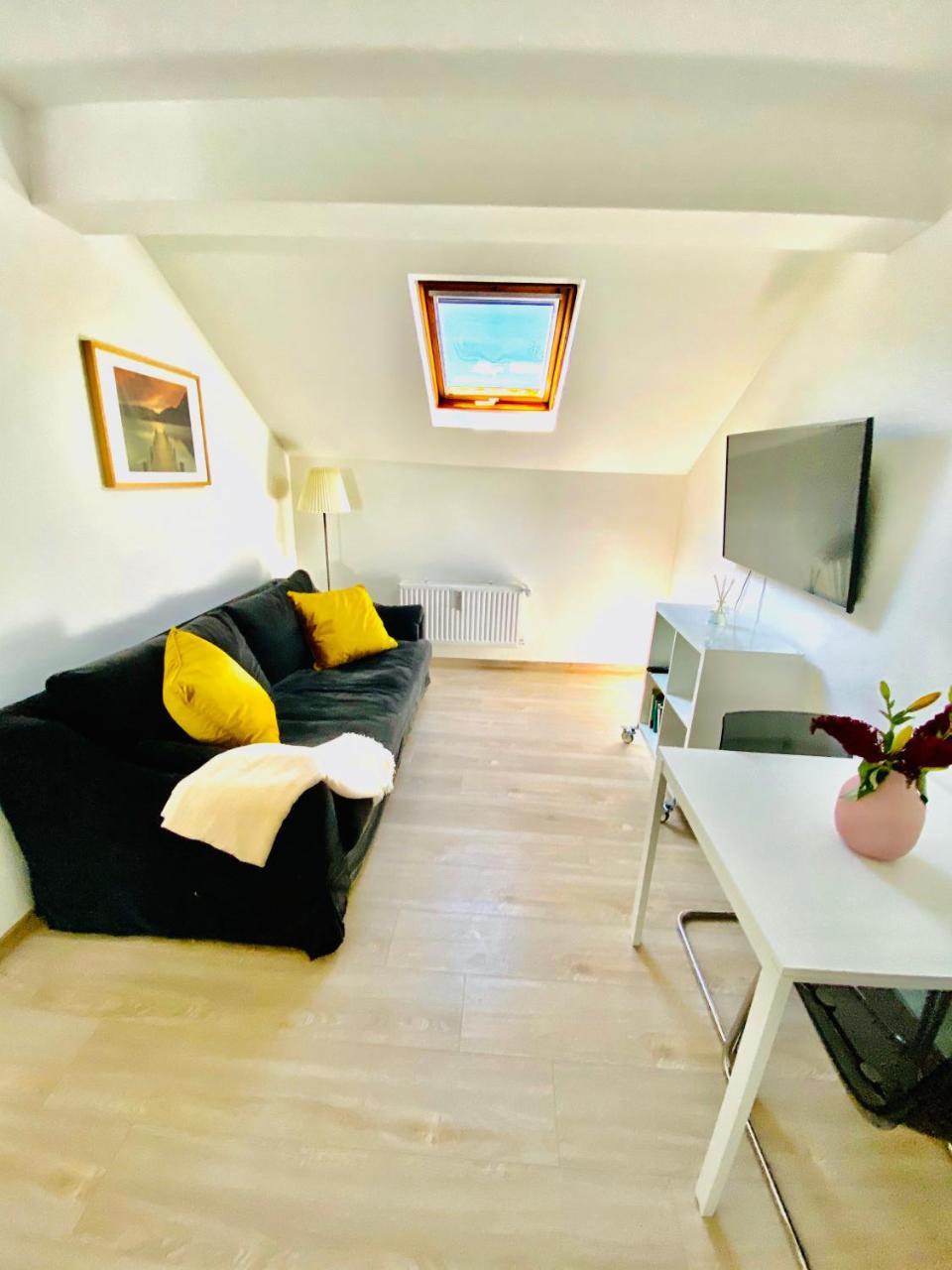 Cozy Flat Near Moselle Remich — hotel in Remich