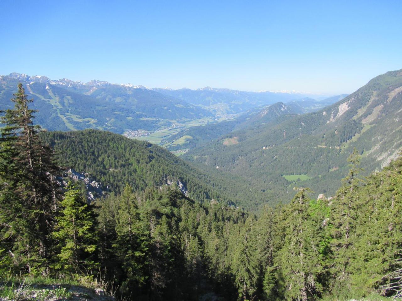 Steinerhaus Berggasthof - carbon neutral hotel in Groebming