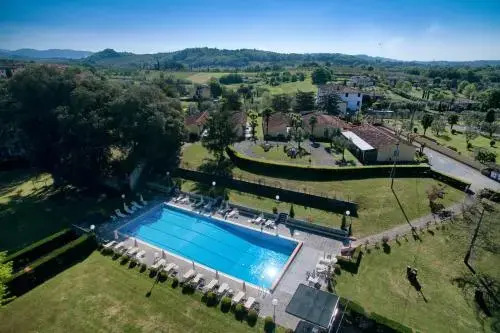 Le Casine Lazzareschi — 4-Star Luxury Hotel in Capannori, Italy