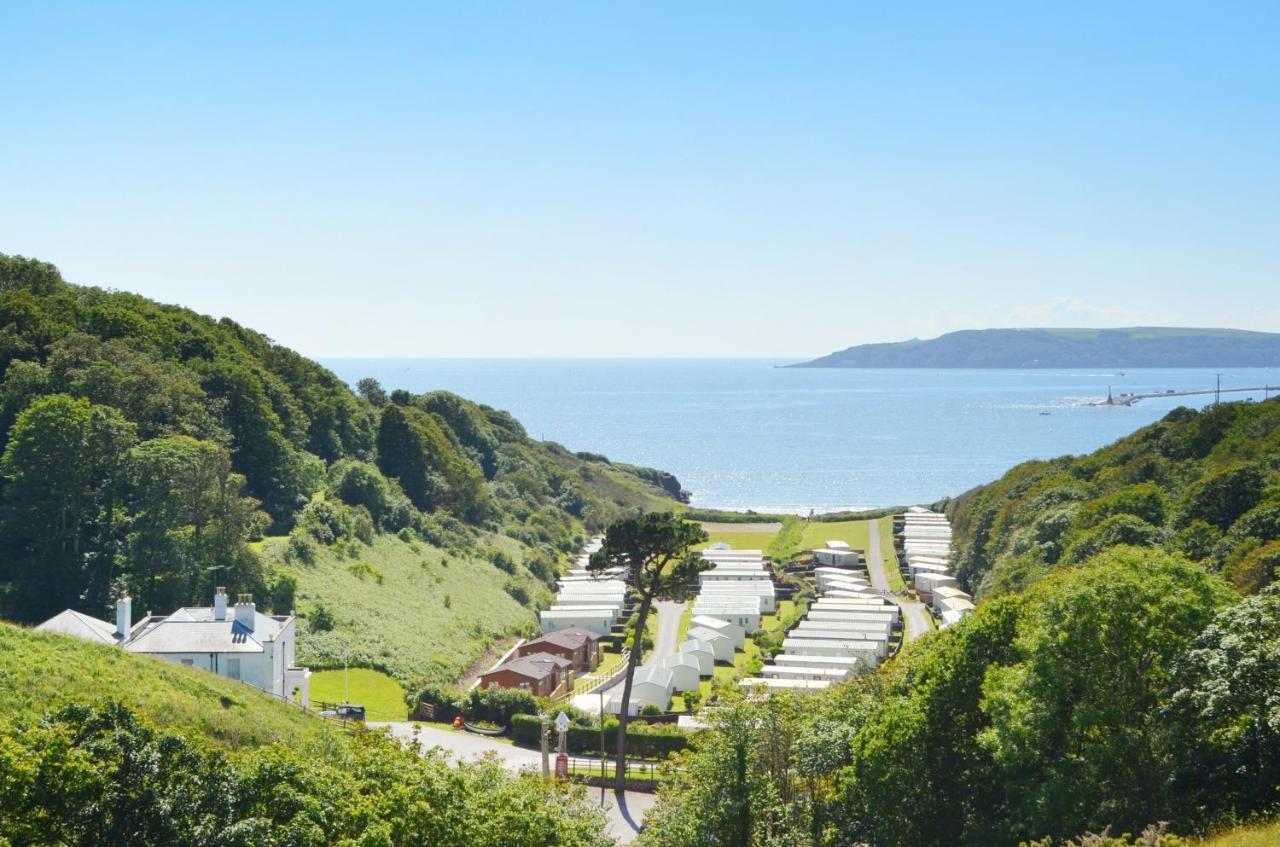 Bovisand Lodge Holiday Park Beachside Location & Indoor Heated Pool — 4-Star Luxury Hotel in Plymouth, United Kingdom