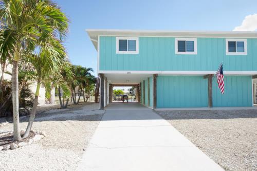 Endless Tides 1 by Sun Palace Vacations in Fort Myers Beach, United States