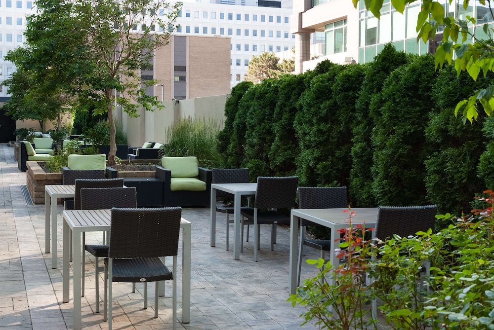 DoubleTree by Hilton Hotel Cleveland Downtown Lakeside - photo 36