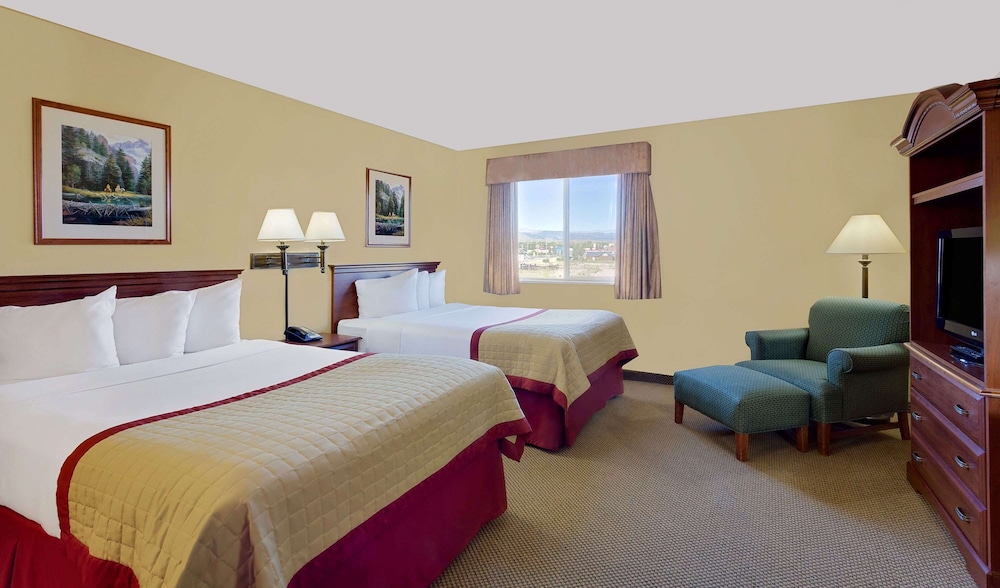 Baymont by Wyndham Pinedale - photo 15