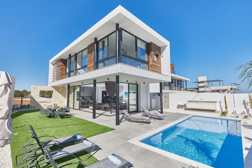 Protaras Elite Pearl Villa Ep4b