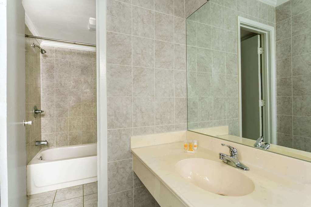 Days Inn by Wyndham Slidell - featured photo