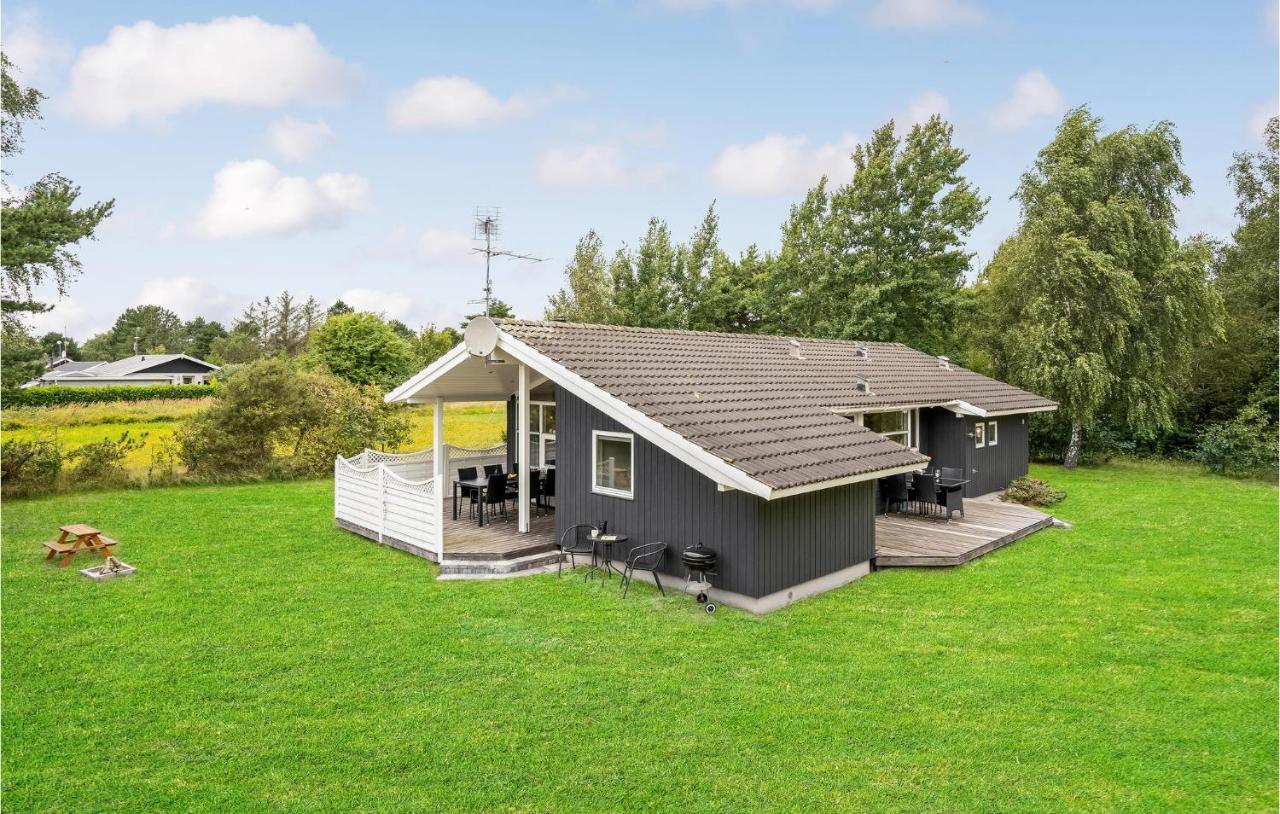 Holiday Home Mågelunden Rødby I — 5-Star Luxury Hotel in Rodby, Denmark