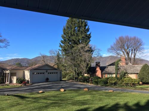 Brookside Cottages — Waynesville — photo 2