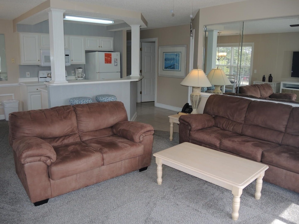 Brunswick Plantation Golf Resort Condo 1509M Close to Beach in Calabash by RedAwning - photo 7
