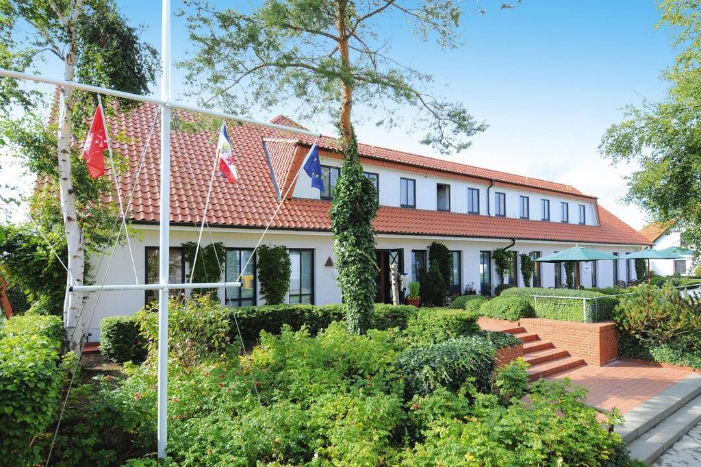 Appartements Post Hiddensee Vitte — 4-Star Luxury Hotel in Hiddensee, Germany