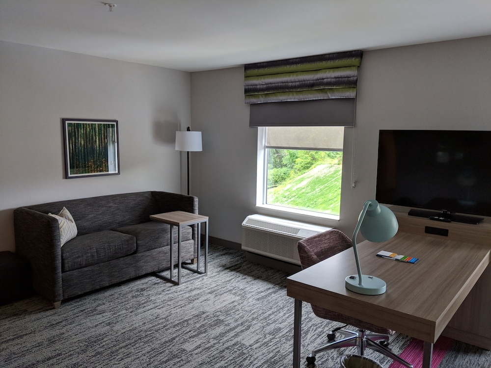 Hampton Inn & Suites Rocky Hill Hartford South - photo 10
