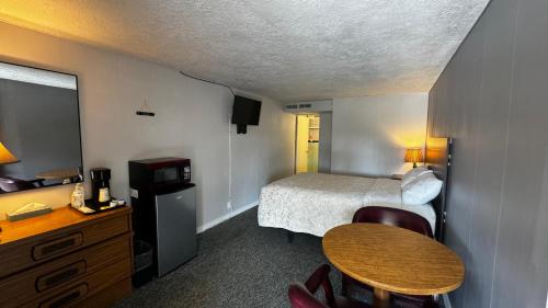 Hopwood Motel - photo 25