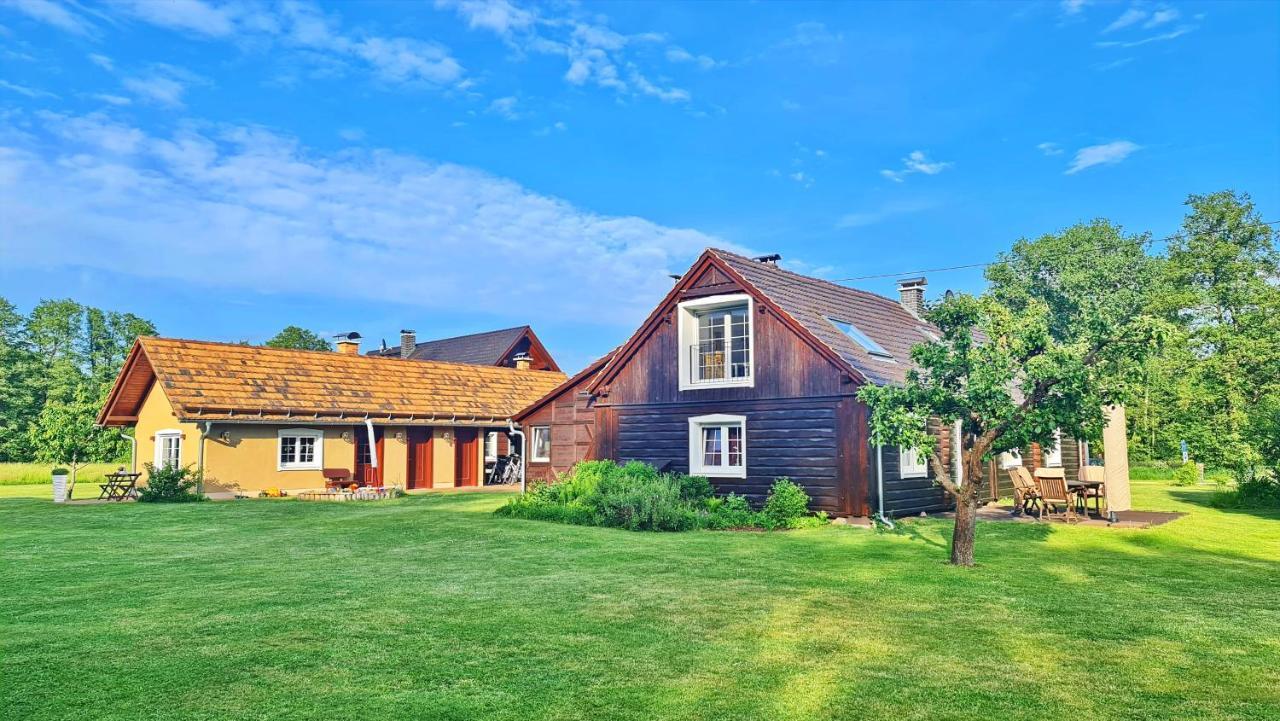 Grune Farm — Burg