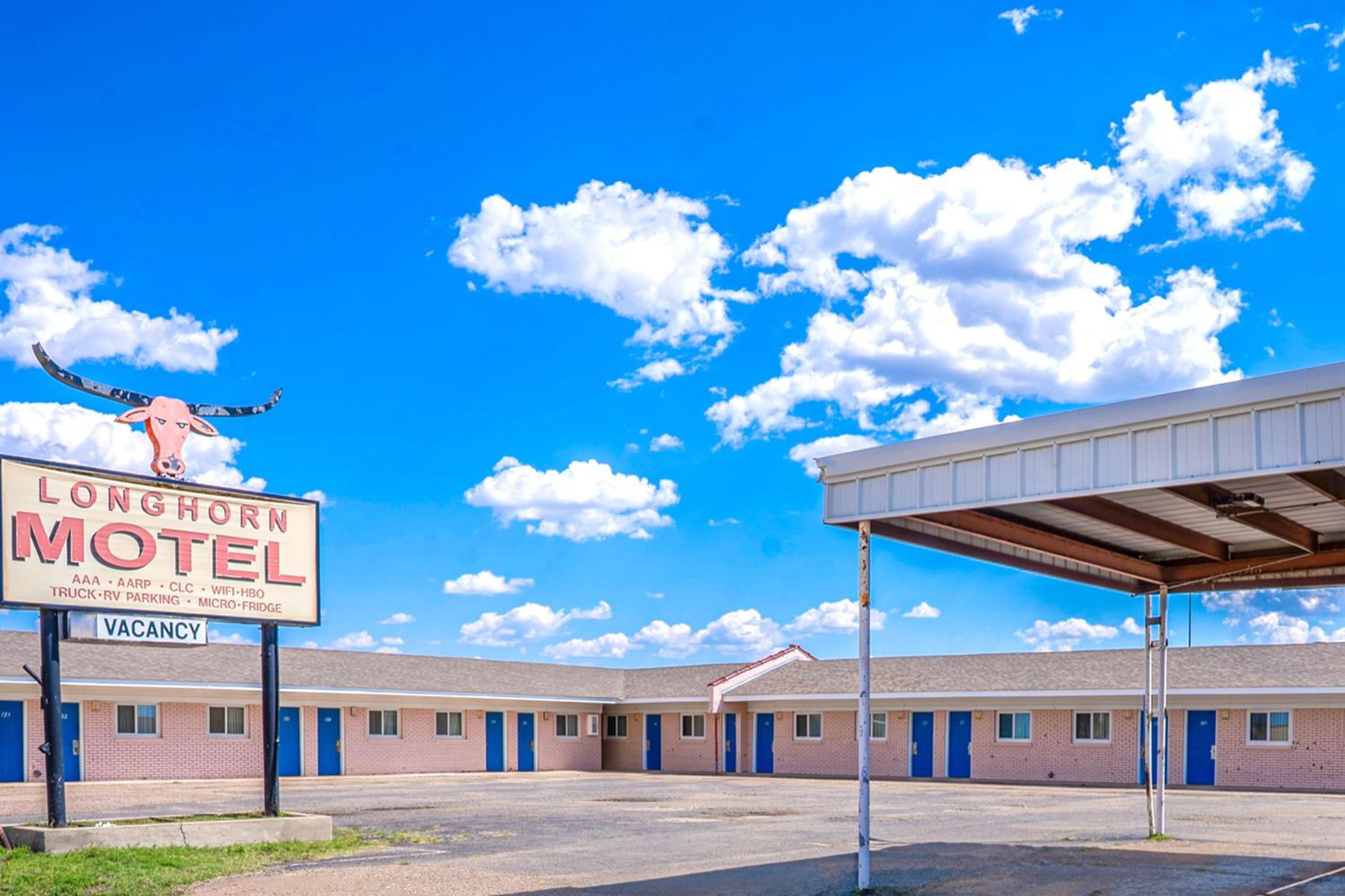 Longhorn Motel Boise City - photo 2