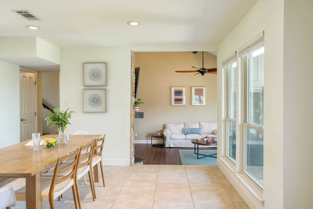 Travis by Avantstay Waterfront Lake Retreat - photo 10