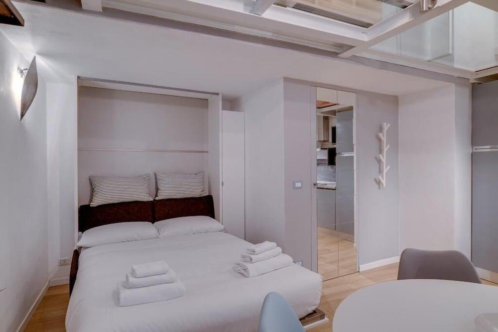 Flatty Apartments Volta — 4-Star Luxury Hotel in Milan, Italy
