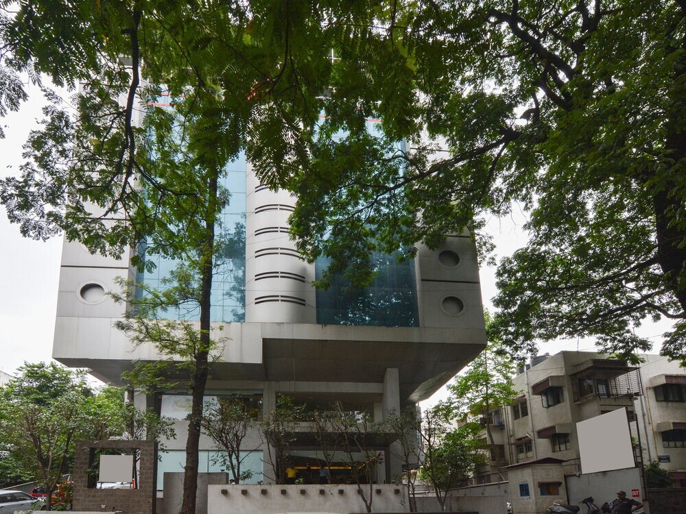 Capital O 18911 Orbett Htl in Pune, India