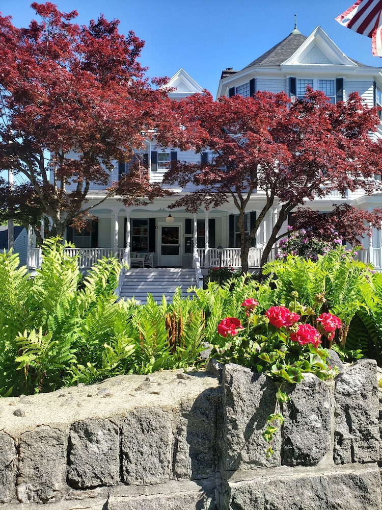 Moseley Cottage Inn & Town Motel - photo 96