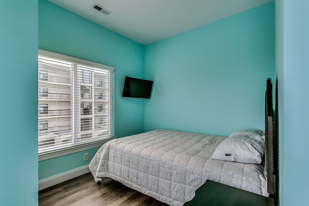 Together Resorts 20th Ave Side B My Myrtle Beach Retreat - photo 5