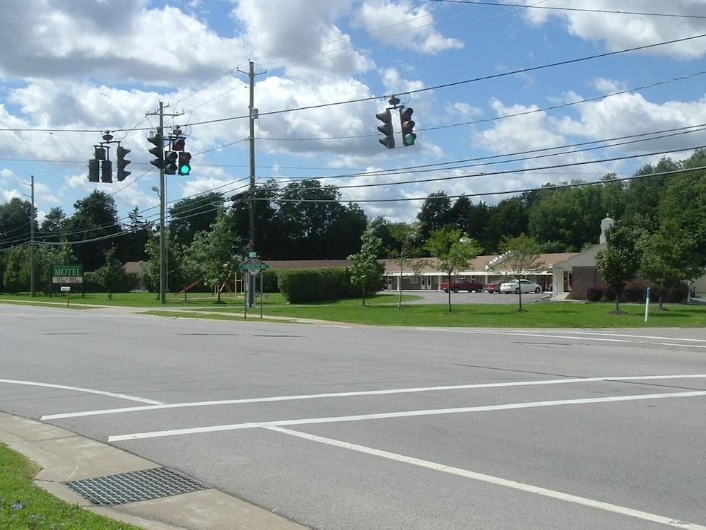 Fels Three Crown Motel - last minute hotel in Clarence