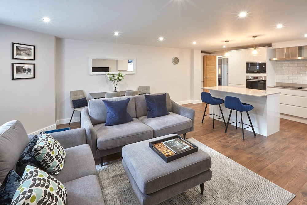 The Garden Apartment — 4-Star Luxury Hotel in Harrogate, United Kingdom