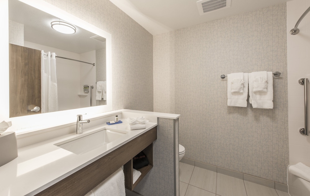 Holiday Inn Express & Suites Phoenix North Happy Valley by IHG - photo 44