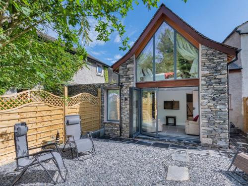 2 Bed in Kendal oc sz590 — hotel in Staveley