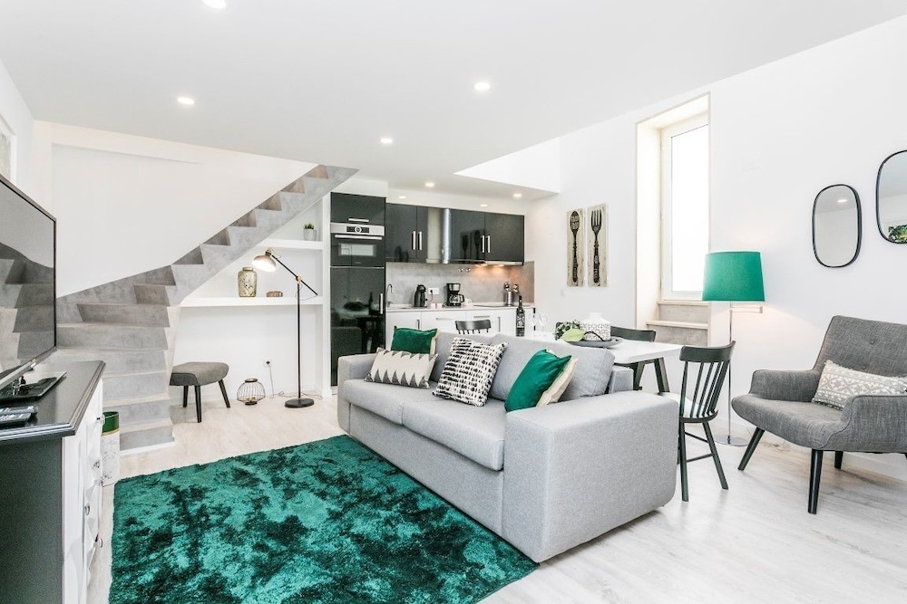 Lxway Apartments Alfama Corvos — 4-Star Luxury Hotel in Lisbon, Portugal