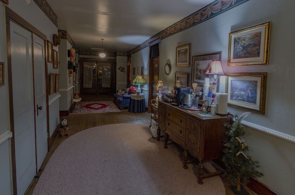 Armour's Hotel - photo 41