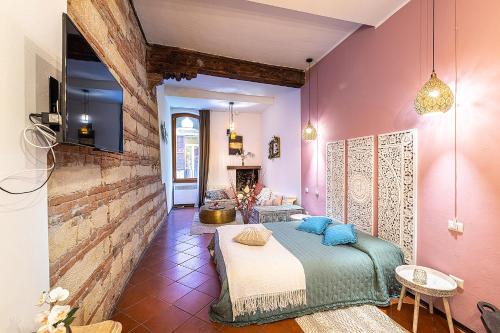 White & Gold Suite Verona — 4-Star Luxury Hotel in Verona, Italy