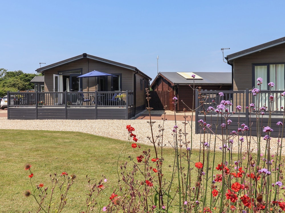 Hazelwood 2 Pinewood Retreat in Lyme Regis, United Kingdom