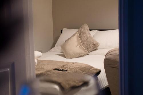 1 bedroom apartment The Opal — 4-Star Luxury Hotel in Cheltenham, United Kingdom