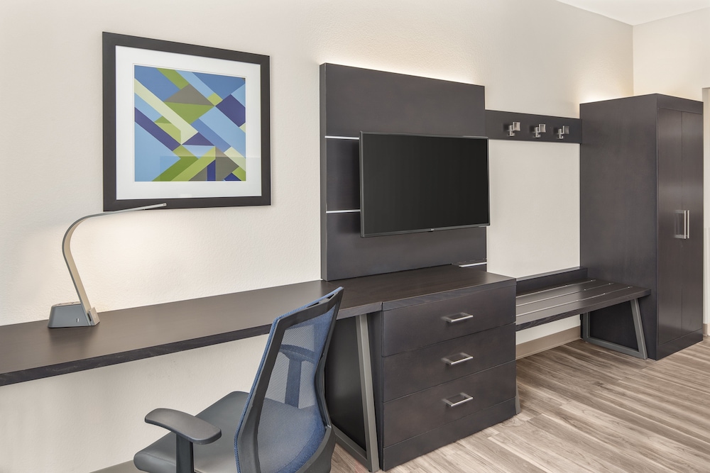 Holiday Inn Express & Suites Hardeeville Hilton Head by IHG - photo 23