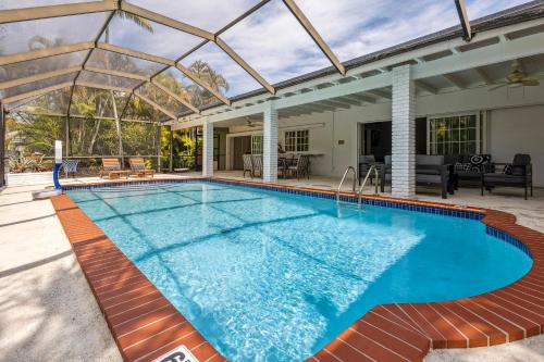 Tranquil Heirloom Hideaway Pool in South Miami — 4-Star Luxury Hotel in Miami, United States