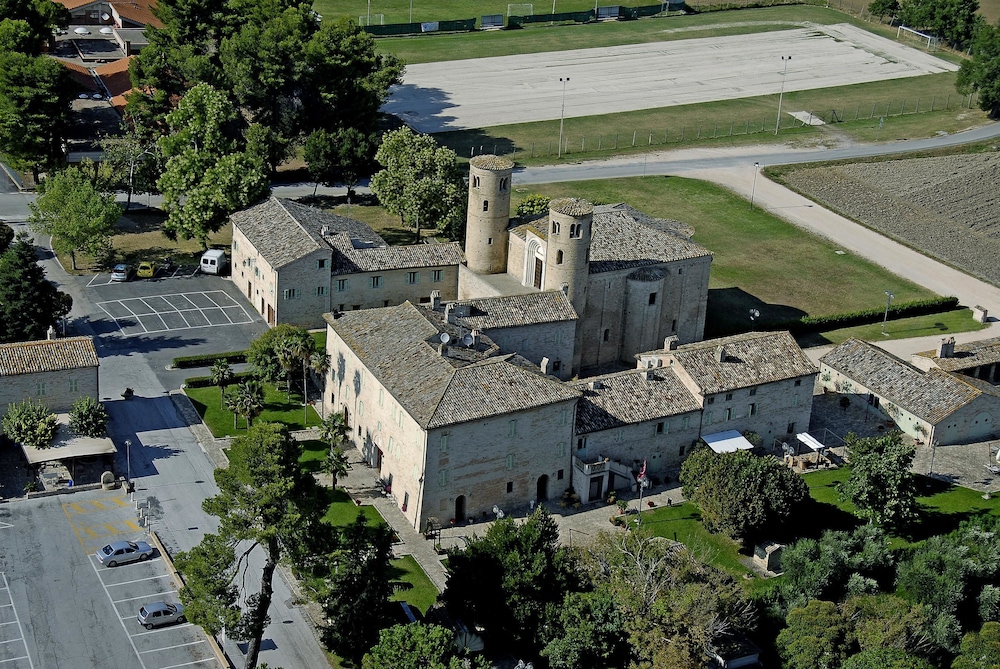 San Claudio - carbon neutral hotel in Corridonia