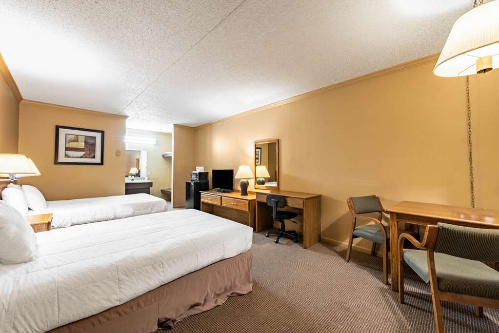 Americas Best Value Inn & Suites St. Marys - photo 21
