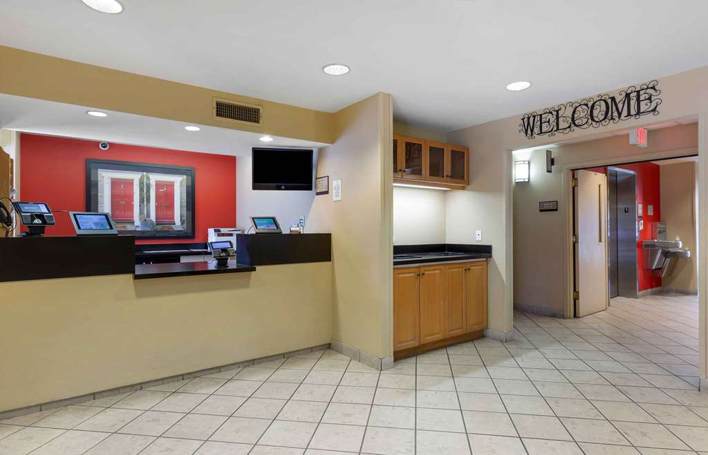 Extended Stay America Suites Phoenix Scottsdale - photo 3