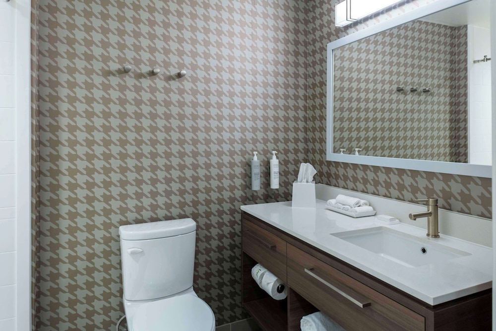 Home2 Suites by Hilton Lynchburg - photo 15