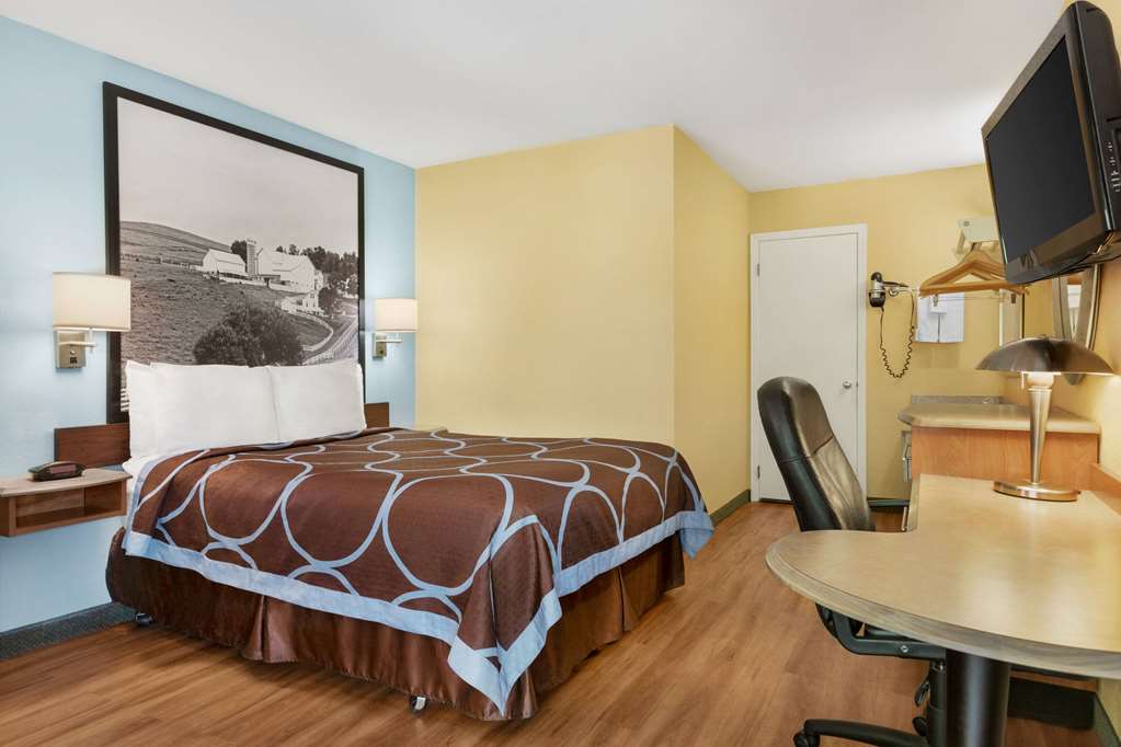 Super 8 by Wyndham Findlay - photo 14